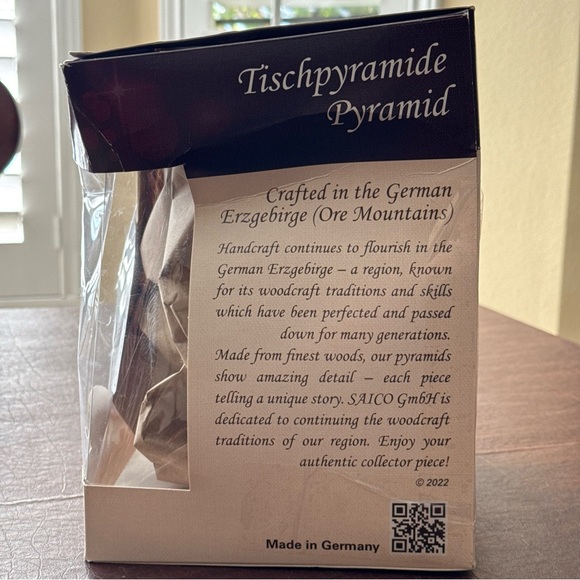 SOLD NWT 2022 Saico Tischpyramide Pyramid 4 Tealight Holders Christmas Manger - Picture 8 of 10